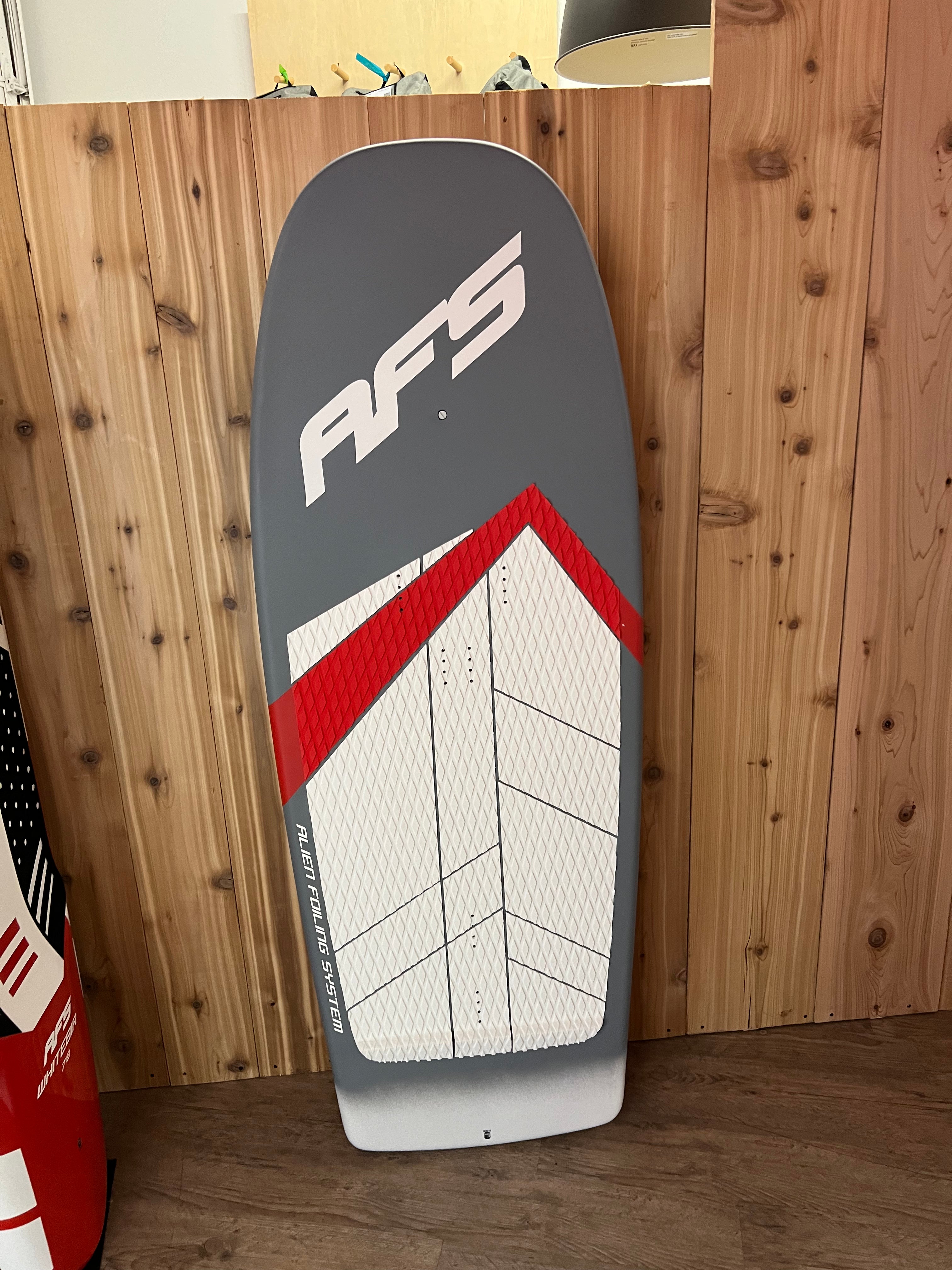 Demo AFS Fire 5'8 110 L Wing Board