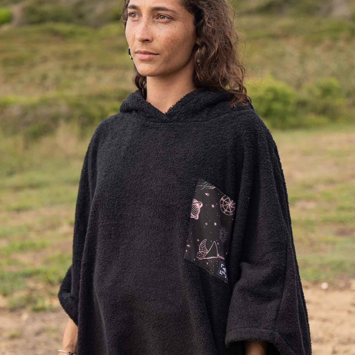 Sooruz - Pulmo 3/4 Sleeve Towel Changing Poncho